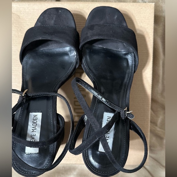 Steve Madden Lessa Black Suede - Picture 5 of 9